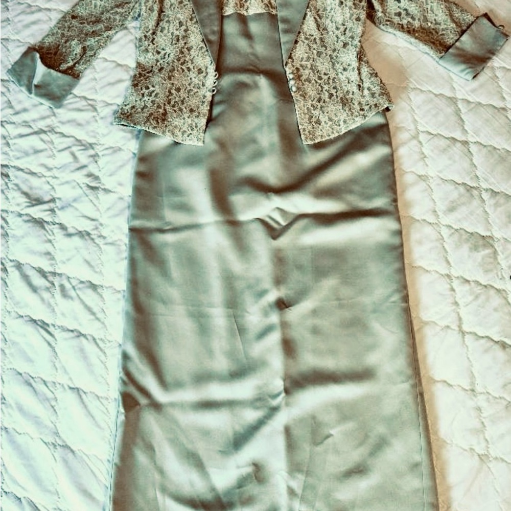 Elegant Lace Overlay A-line formal dress w/Jacket pistachios green. Wedding